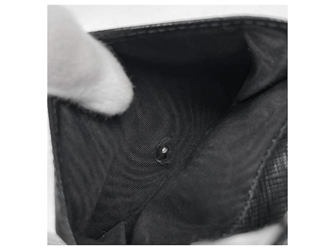 Prada Saffiano Triangle Bi-fold Geldbörse Schwarz - Ansicht 5