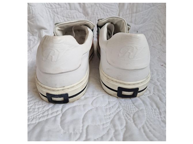 Roger Vivier Sneakers Slip-On in Pelle Bianca Appliqué Multicolore Nero Rosa Bianco Arancione Grigio - vista 3