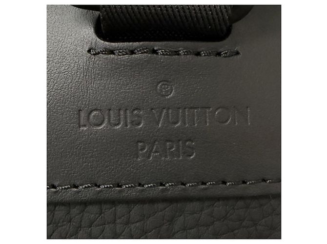 Zaino Louis Vuitton Christopher PM Monogram Nero - vista 9