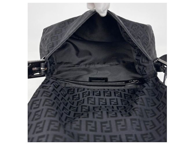 Fendi Schultertasche mit Zucchino-Muster Schwarz - Ansicht 11