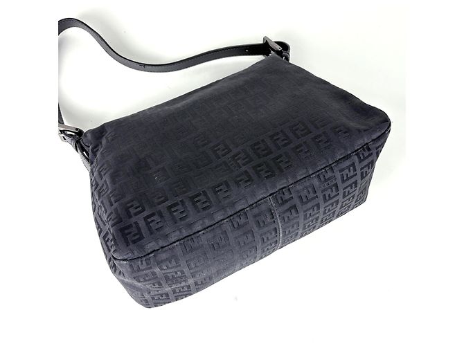 Fendi Schultertasche mit Zucchino-Muster Schwarz - Ansicht 2