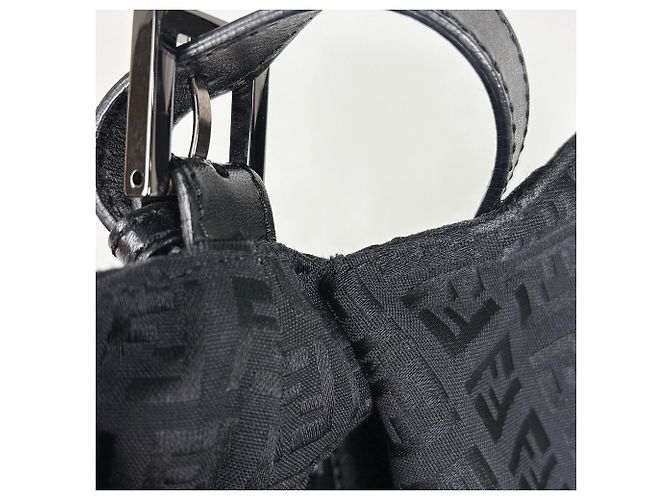 Fendi Schultertasche mit Zucchino-Muster Schwarz - Ansicht 8