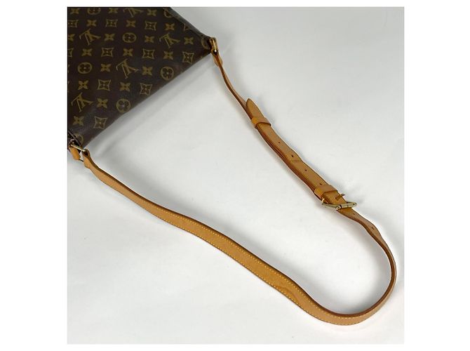 Louis Vuitton Musette Shoulder Bag Brown - view 6