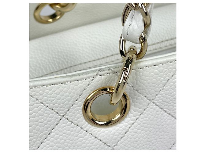 Borsa a tracolla Chanel Matelassé White Bianco - vista 4