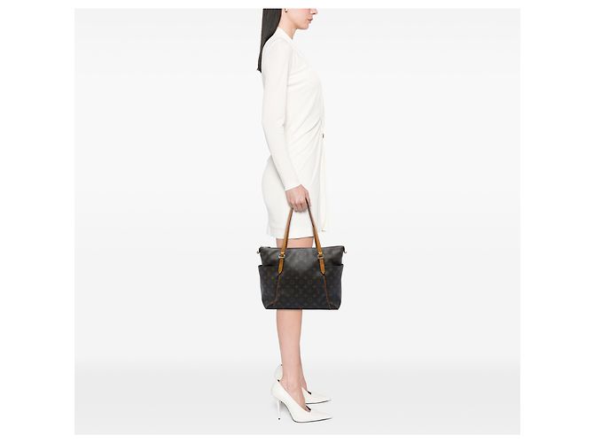 Louis Vuitton Brown Monogram Totally MM Marrone - vista 5
