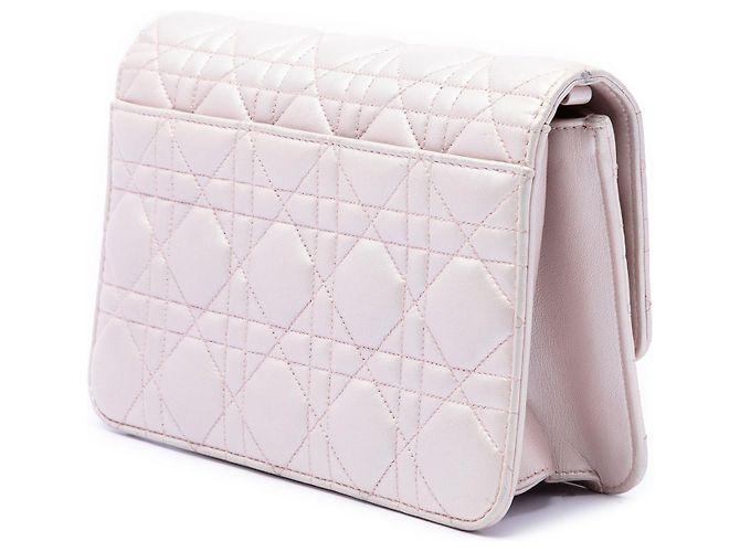 Borsa a tracolla Miss Dior Promenade in pelle d'agnello Cannage metallizzata rosa Dior - vista 2