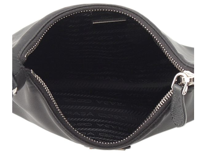 Saffiano Borsa a tracolla Prada Re Edition 2005 in Re-Nylon nero - vista 6