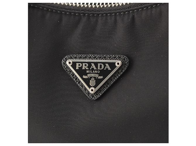 Saffiano Borsa a tracolla Prada Re Edition 2005 in Re-Nylon nero - vista 8