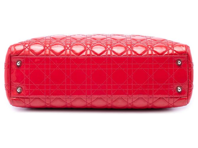 Dior Bolsa Shopping Lady Dior Soft Grande em Couro Verniz Vermelho Cannage - vista 3
