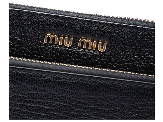 Miu Miu Madras Crossbody-Tasche aus schwarzem Ziegenleder mit Doppelreißverschluss - Ansicht 5