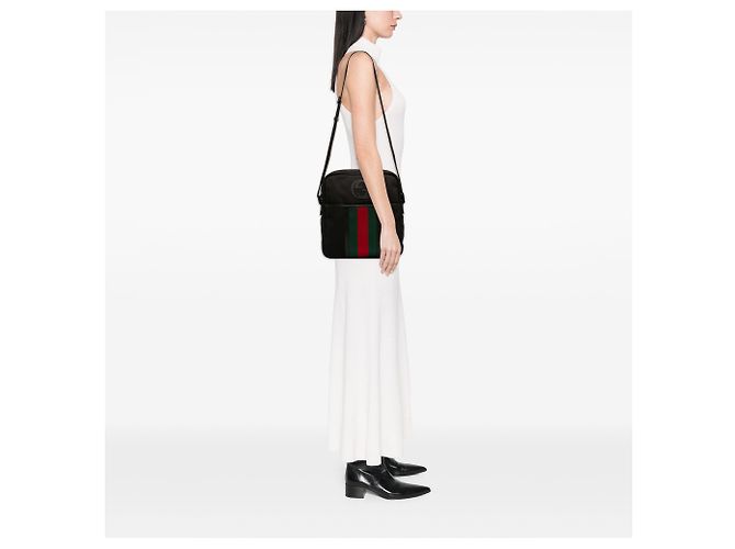 Borsa a tracolla Gucci in nylon nero con Interlocking G Web - vista 6