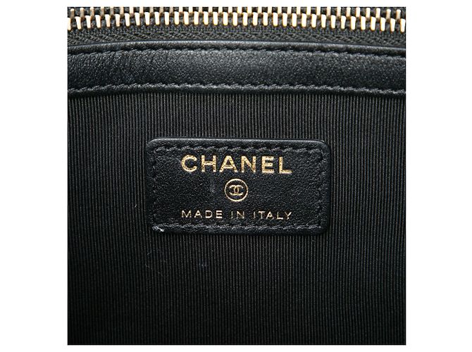 Clutch Chanel Reissue 2.55 in pelle d'agnello matelassé nera e vitello metallizzato effetto coccodrillo - vista 5