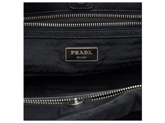 Tote Bag Prada in Tessuto Impuntu Nero con Catena - vista 5