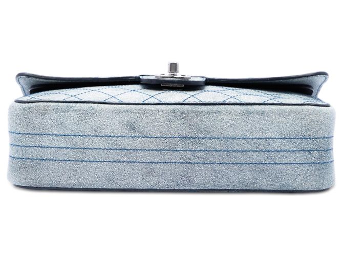 Chanel Blue Medium Classic Crackled Calfskin Wild Stitch Double Flap Blu chiaro - vista 3