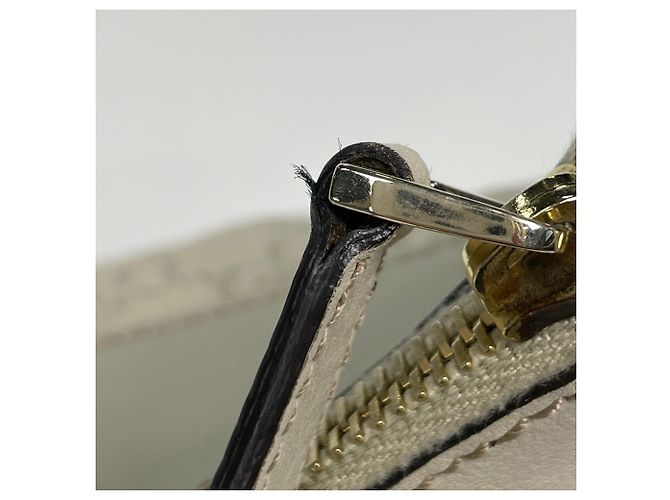 Sac à épaule Gucci en cuir blanc - vue 5
