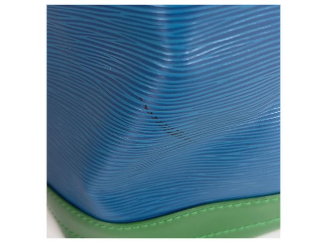Noe Borsa a tracolla Louis Vuitton Noé Blu Verde - vista 5