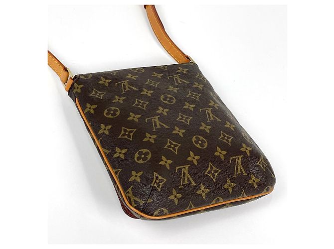 Louis Vuitton Musette Salsa Shoulder Bag Brown - view 2