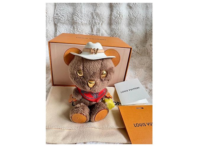 Louis Vuitton Louis Bear Ciondolo Western Cowboy M03176 Marrone Bianco Rosso D'oro - vista 2