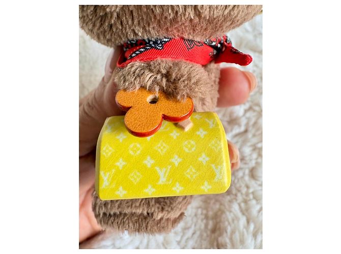 Louis Vuitton Louis Bear Ciondolo Western Cowboy M03176 Marrone Bianco Rosso D'oro - vista 6