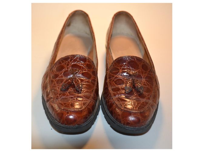 Mocassini Salvatore Ferragamo in coccodrillo marrone - vista 2