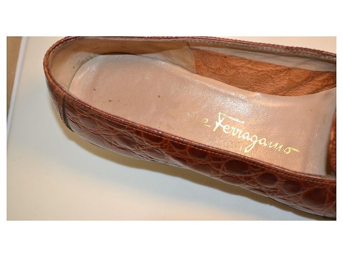 Mocassini Salvatore Ferragamo in coccodrillo marrone - vista 6