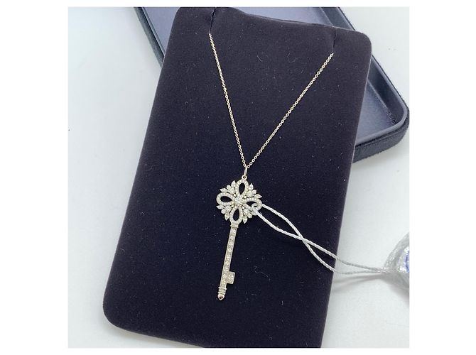 Collana Tiffany & Co. Victoria Key in Oro Bianco e Diamanti Argento - vista 2