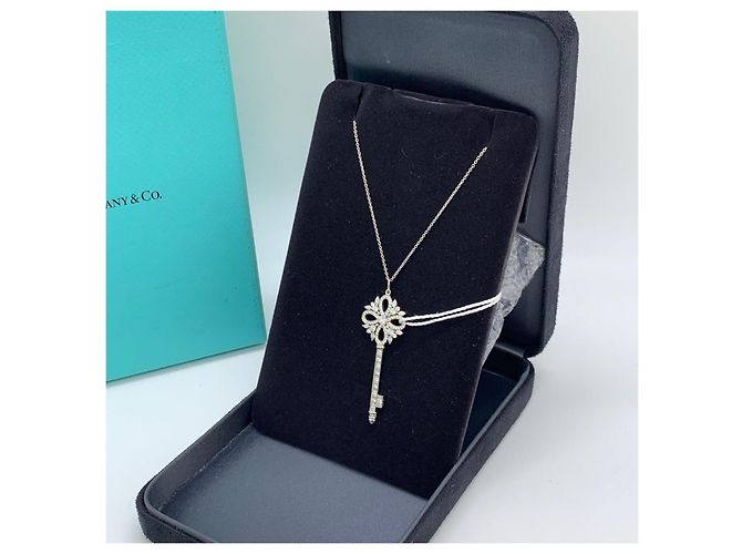 Collana Tiffany & Co. Victoria Key in Oro Bianco e Diamanti Argento - vista 6