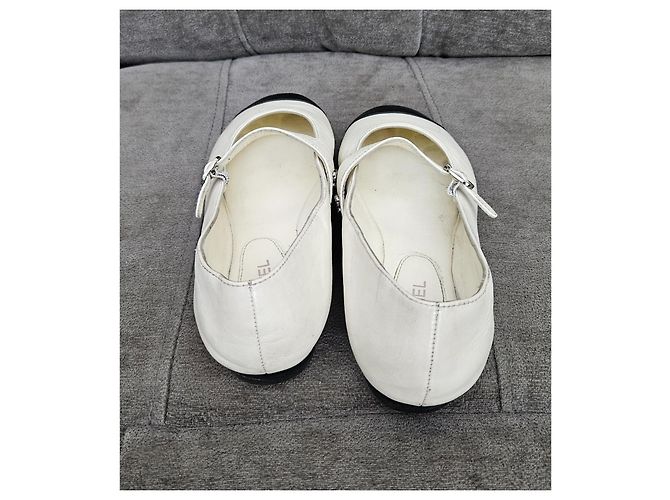 Chanel Ballerine Mary Jane bicolore Nero Bianco - vista 11