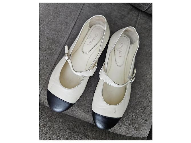 Chanel Ballerine Mary Jane bicolore Nero Bianco - vista 17