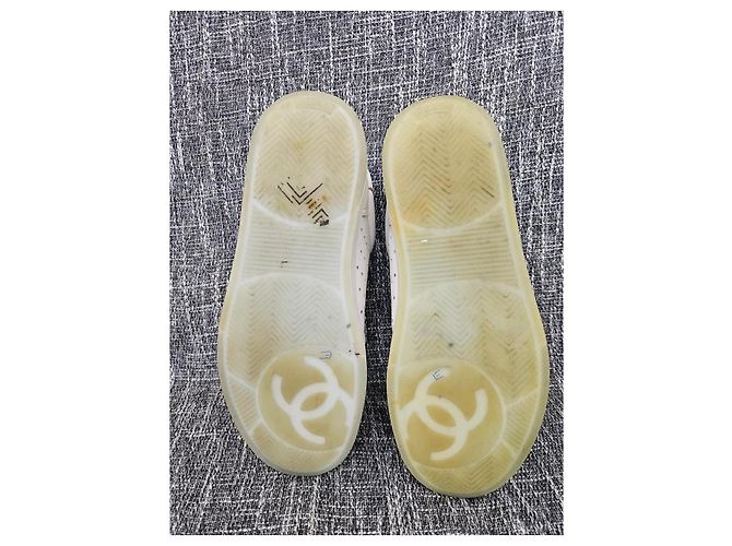 Sneakers Chanel in pelle bianca logo CC Bianco Blu - vista 14