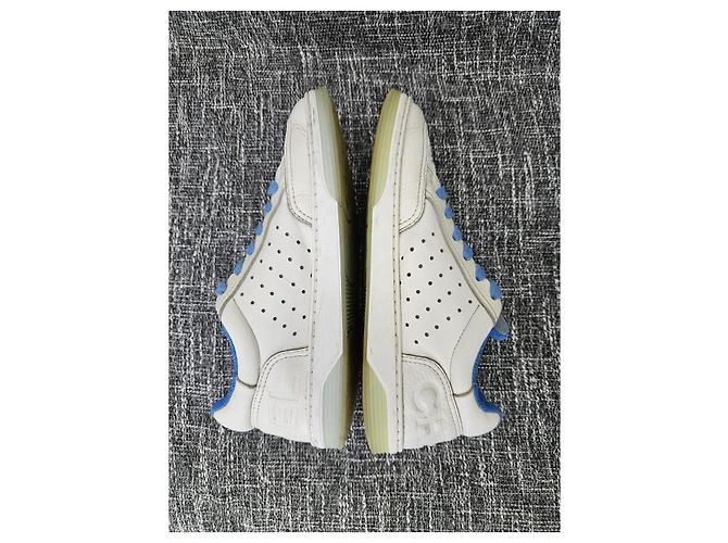Sneakers Chanel in pelle bianca logo CC Bianco Blu - vista 8