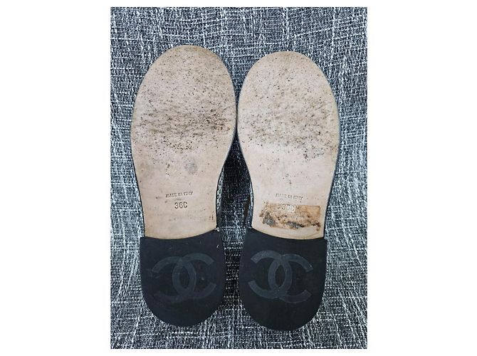 Chanel Oxford-Schuhe aus schwarzem Lackleder und silbernem Perforationsleder Golden - Ansicht 19