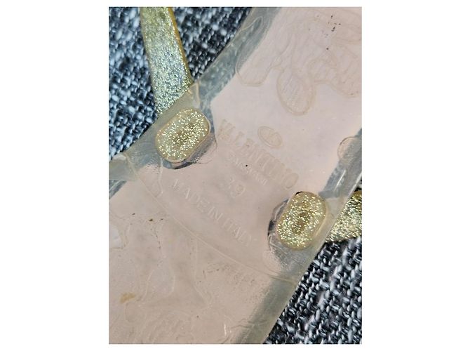 Valentino Garavani Infradito Rockstud Jelly Bow D'oro - vista 8