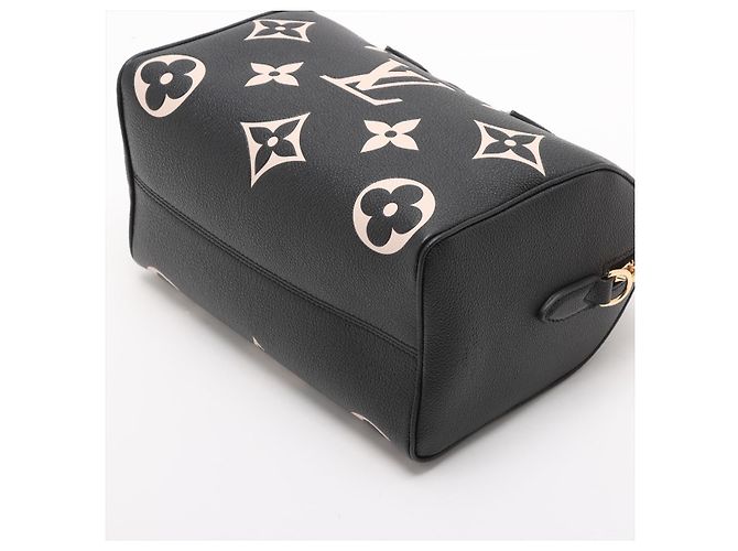 Louis Vuitton Speedy 25 Bandoulière Empreinte Leather Trunk Bag Black Nero - vista 3