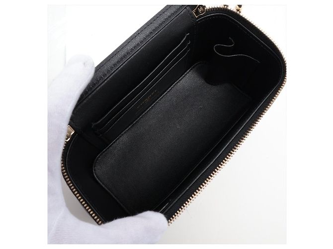 Chanel Bolsa Vanity Case Coco Casino Small em couro de cordeiro acolchoado com corrente Preto - vista 6