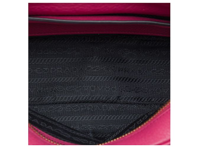 Borsa a tracolla con patta Prada Vitello Phenix Rosa - vista 4