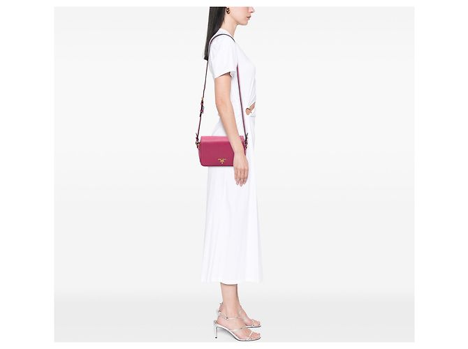 Borsa a tracolla con patta Prada Vitello Phenix Rosa - vista 6
