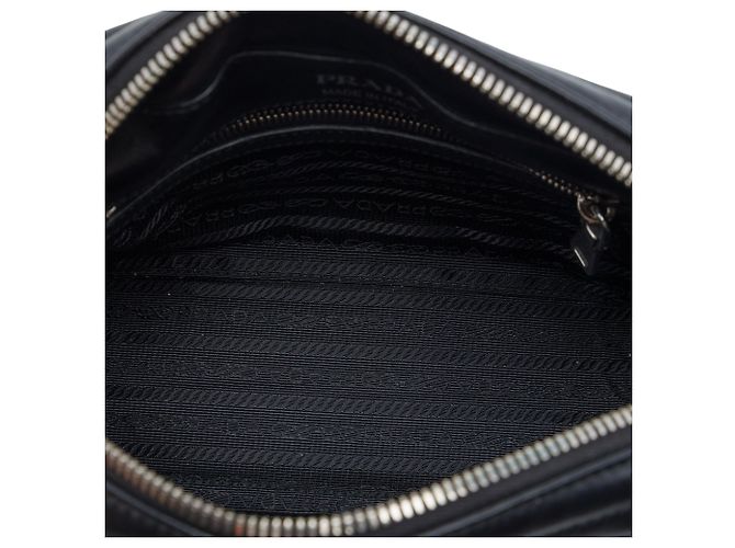 Borsa Camera Diagramme Prada in pelle di vitello morbida nera Nero - vista 4