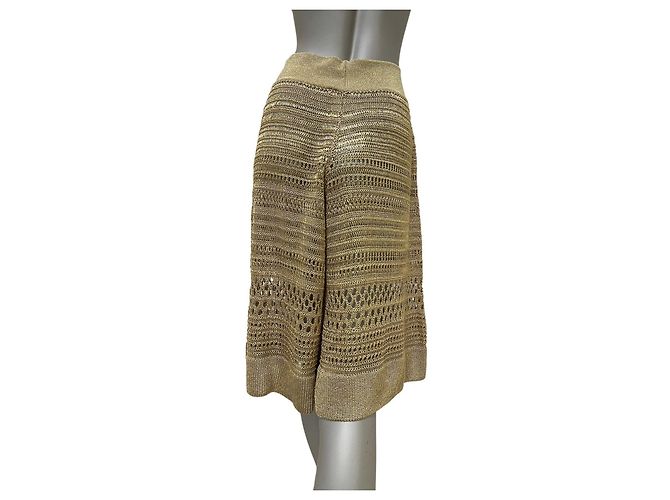 Set Top in maglia traforata dorata e Bermuda Balmain FR 36 Usato - vista 4