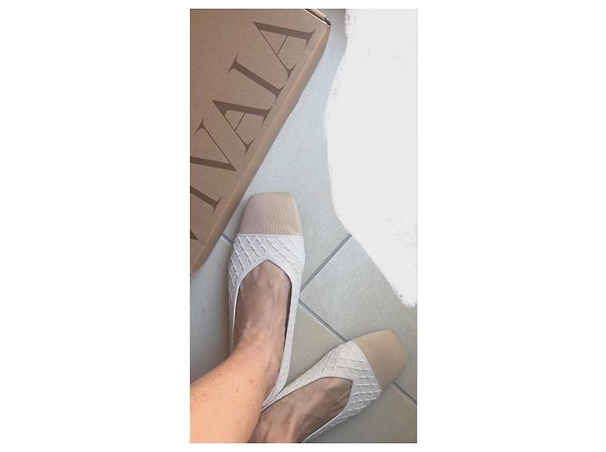 Autre Marque Vivaia Margot V-Cut Bailarinas Punta Cuadrada Beige Crudo - vista 14
