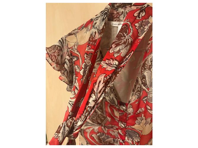 Diane von Furstenberg Blusa de seda estampado floral rojo Blanco Hardware de plata - vista 6