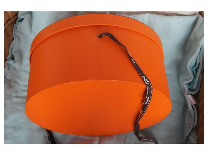 Hermès Scatola per Cappelli Rotonda Arancione - vista 5