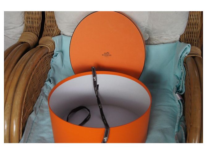Hermès Scatola per Cappelli Rotonda Arancione - vista 6