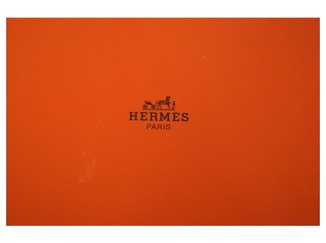 Hermès Scatola per Cappelli Rotonda Arancione - vista 9