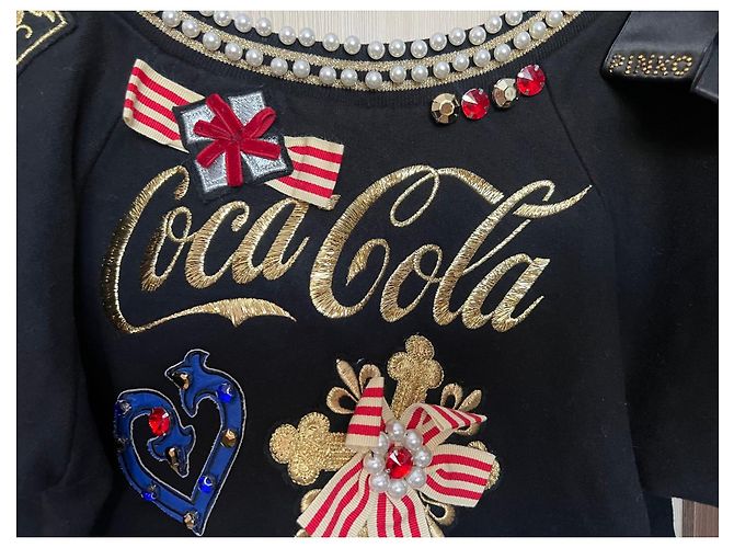Pinko x Coca-Cola verziertes schwarzes Top Weiß Rot Gold hardware - Ansicht 2