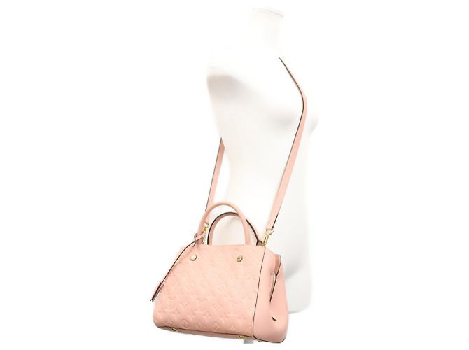 Borsa a tracolla Louis Vuitton Pink Monogram Empreinte Montaigne BB Rosa - vista 15