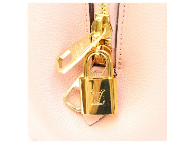 Borsa a tracolla Louis Vuitton Pink Monogram Empreinte Montaigne BB Rosa - vista 8