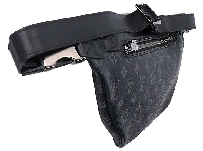 Borsa Discovery Sling PM Monogram Eclipse Louis Vuitton Monogramma - vista 4