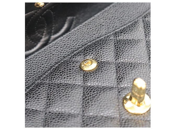 Borsa a tracolla Chanel A01112 in pelle Caviar Matelassé Nero - vista 9