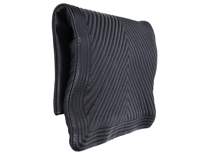 Pochette Chanel Boy in nero - vista 5